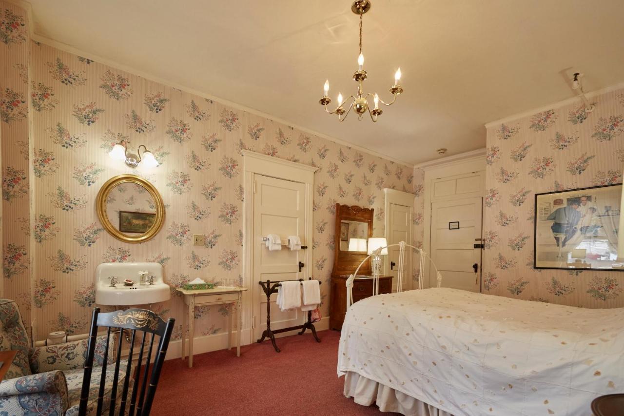 Hotel The Red Lion 4*